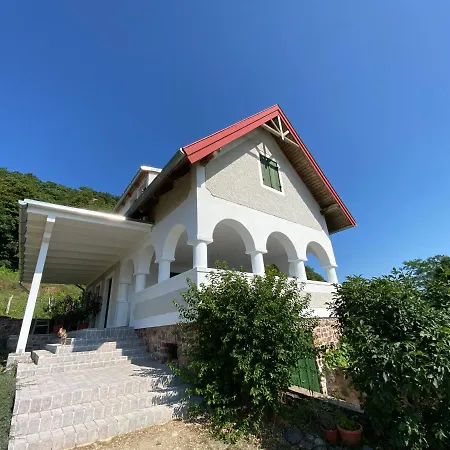 Chateau Segesdi Borapartman * Gyulakeszi