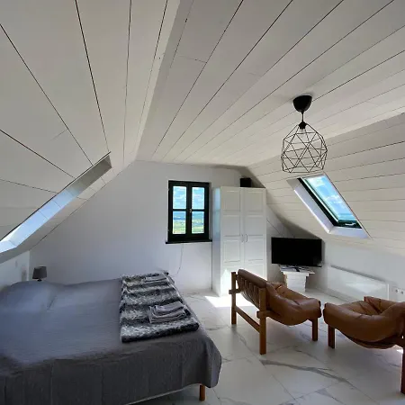 Apartment Chateau Segesdi Borapartman Gyulakeszi